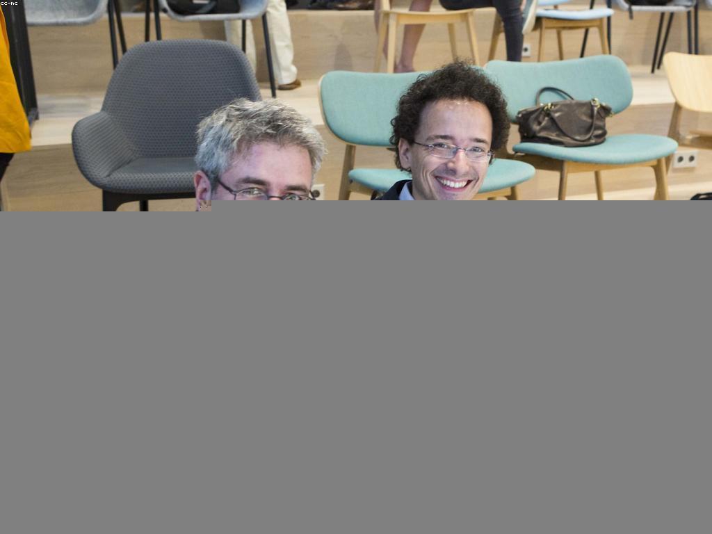 សារៈសំខាន់នៃការវាយតម្លៃក្នុងការបង្កើតនូវការបើកចំហថ្មី